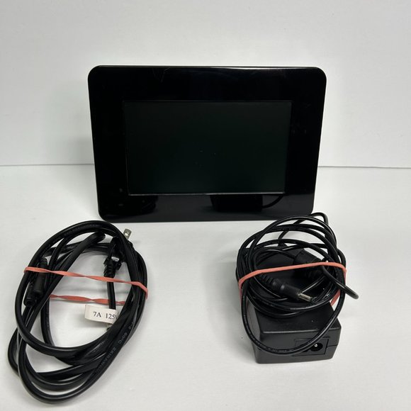 Samsung Digital Picture frame Black Model: SPF-71ES - Picture 4 of 11